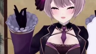 Modelnya sebesar saya! Diukur dengan tangan!