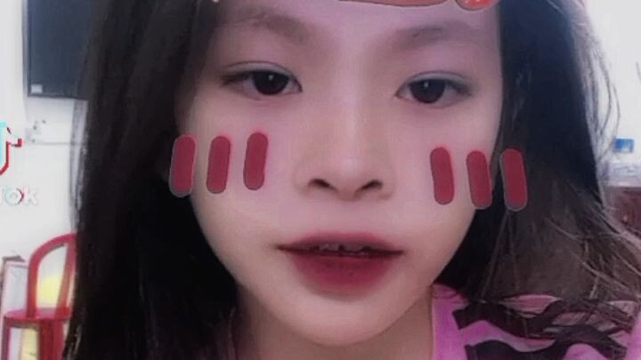 xinh gái như này mà không ai lấy 🤣