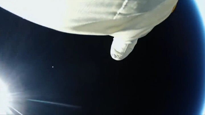 a man without fear jumped from a height almost 1500km from space,,