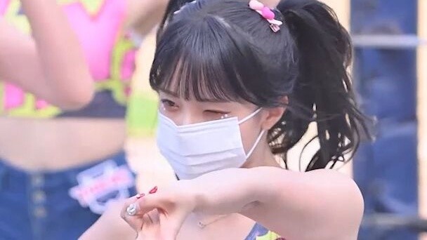 Lần này là Lee Da Hye từ nhóm nhảy nữ