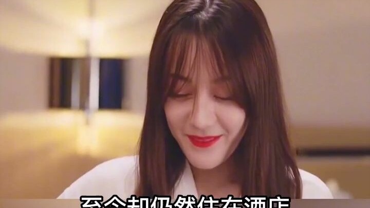 Một chiếc vòng cổ của Địch Lệ Nhiệt Ba có giá lên tới 8 chữ số, còn trong một năm cô kiếm được tới 3