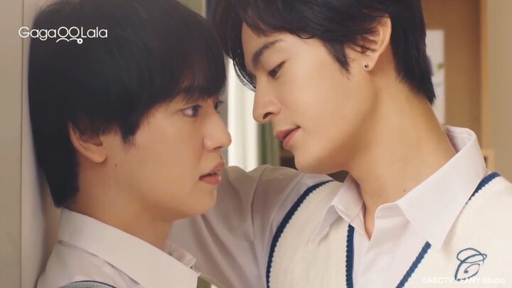 Mob should really learn from his brother and just accept that he's a boy kisser, too