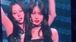 aespa salty&sweet演唱会首歌现场舞台！