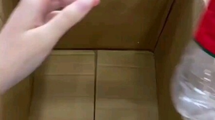 بعد تقديم الهدية، يصبح المنزل أكثر نظافة.