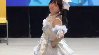 "Aku tidak berbohong, kamu benar-benar menjadi idola sekolah"