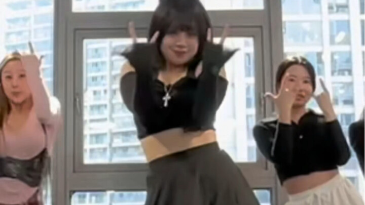 Tomboy | Girls must be gentle? Virtuous? | Kpop classroom live shot