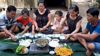 Lươn Đồng Nấu Lẩu Chua Ăn Cùng Gia Đình Ngoài Vườn Thiệt Đã| TKQ & Family 511