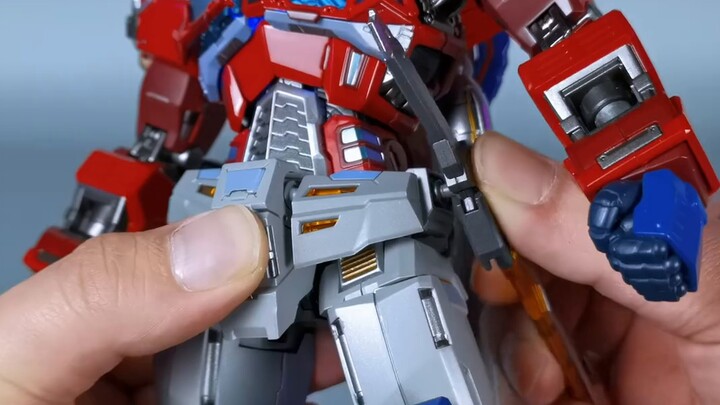 [Classic Review] Thousand-value Iron-Forging Machine Skyfire Optimus Prime, a unique home-guarding t