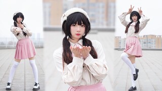Cute little rabbit~ I will dance the bunny dance for you~
