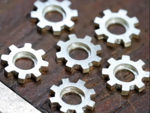 一个小小的戒指竟然要这么多零件？