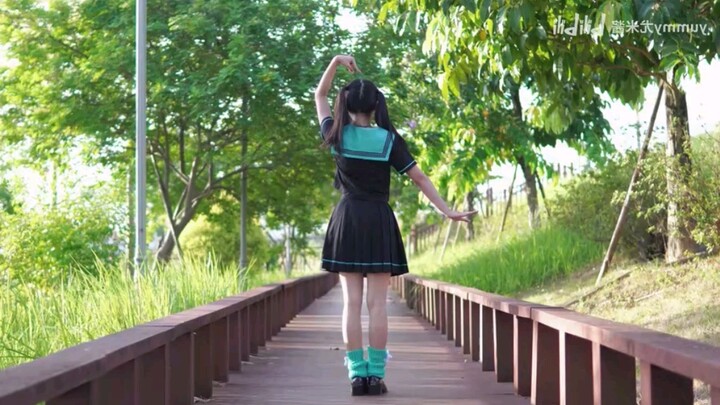 My Cutest Spot: Solo Mirror Self-Use