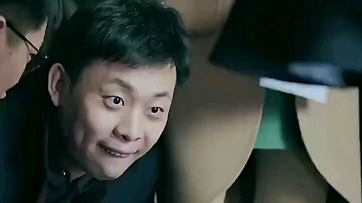 Nếu đi cùng Dương Tuyết thì ít nhất cũng đỡ phải vòng vèo mất mấy chục năm.