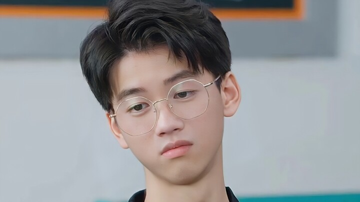 Teenager Sells Exam Papers