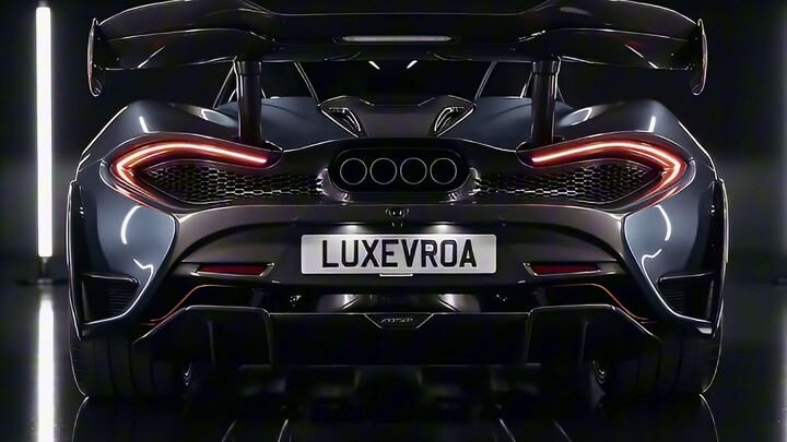 The Most Insane McLaren Hood Design? 🤯