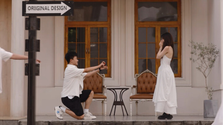 Tình yêu trông như thế nào? Tình yêu hẳn là mỗi người một hương vị, ngàn người ngàn kiểu.