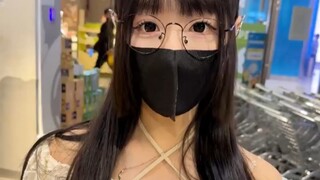 Kudengar kalian suka sama Kakak Xie Xie.