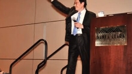 Back then, Master Ni was full of vigor and walked with a confident stride.