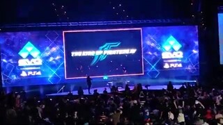Reaksi penonton di lokasi saat logo "The King of Fighters 15" untuk EVO2019 diumumkan