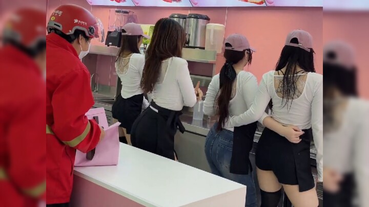 ชานมของคุณยังเขย่าอยู่นะ~