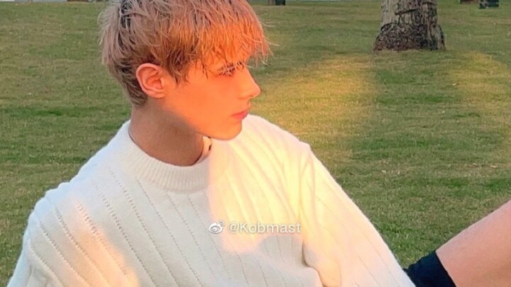 【Lilu Xiu ‖ Fokus pada Ketampanan】Ngakak, udah ganteng kayak gini masih mau pulang kerja?