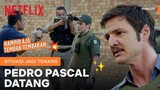 Wibawa Pedro Pascal Bikin Polisi & Los Pepes Langsung Nurut | Narcos | Clip