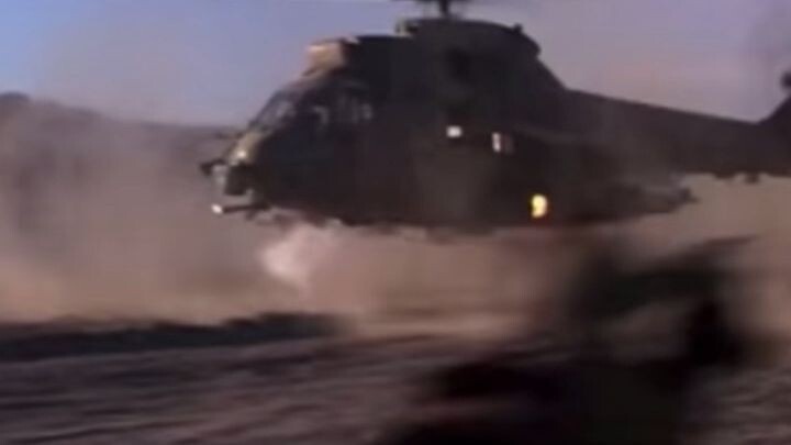 James BOND vs Zaysen's Hind