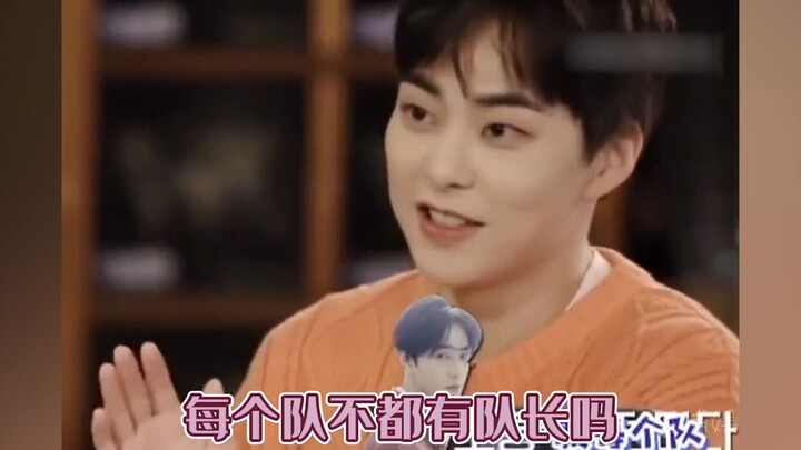 Rất nghi ngờ trạng thái tinh thần của EXO, Baekhyun trong livestream đùa giỡn liên tục vò đầu bứt tó