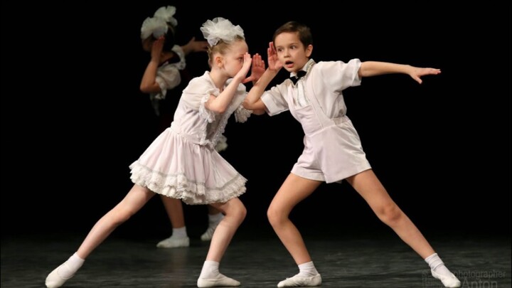 俄罗斯儿童舞蹈演绎格林卡《波尔卡》