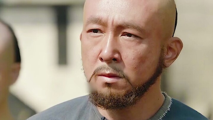 ข้าราชการระดับเจ็ดที่มีอำนาจเพียงคนเดียวปกป้องคันกั้นน้ำ แต่กลับสร้างความเดือดร้อนให้แก่ประชาชนในสาม