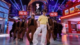 活久见！丁程鑫扫腿舞来啦！我要这主播！！