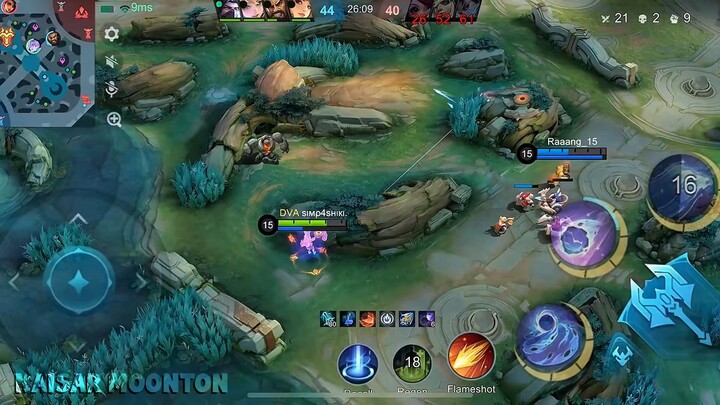 Novaria is hurt! One shot kills one enemy