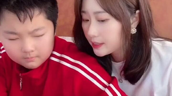 คุณหมอคะ น้องสาวคุณเป็นหวัดค่ะ พี่ชายฉันบอกให้ฝังเธอซะ!!!
