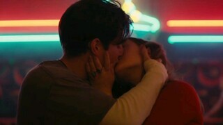 【18+】Mối tình trăm năm mới có một lần giữa anh chàng điển trai và bạn gái