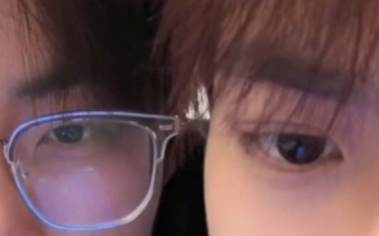 ชาเลนจ์จ้องตากัน 1 ซม. ห้ามจุ๊บ