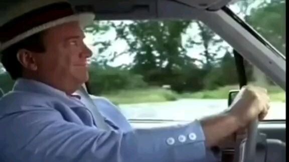 chị ong nâu nâu 😂😂