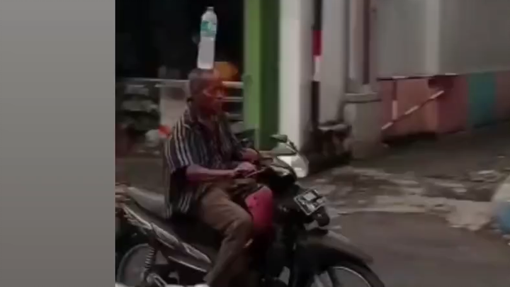 bisa gtu ya sepeda nya🤔