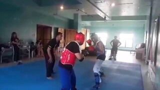 tracma white belt  vs taekwondo sparring