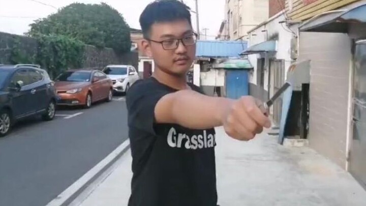 Siswa SMP merekam ulang adegan Hua Qiang membeli semangka (sangat mirip aslinya)