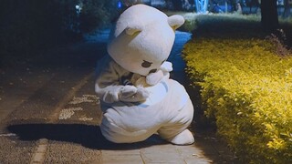 [Love Cycle & Arigato Cat Ear Dance] The movements become more enchanting under the dim light