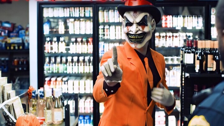 "อย่าดูการแสดงมายากลของตัวตลกเด็ดขาด"