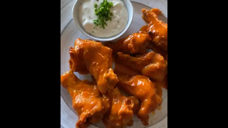 ปีกไก่เน้นๆๆ ซอสฉ่ำๆ🤤