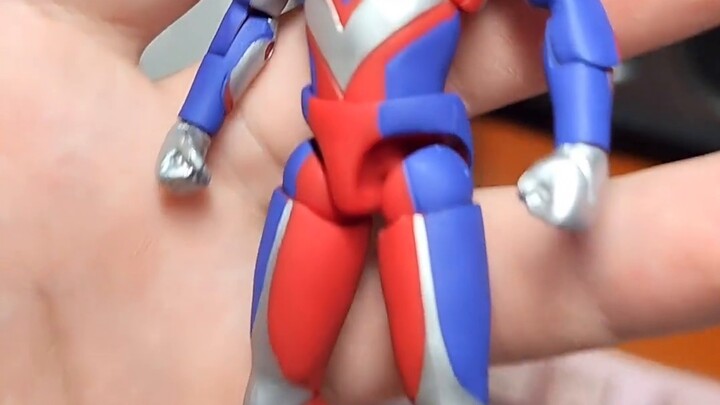 Bandai Super Dynamic α Ultraman First Release Ultraman Tiga Repainted