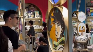 أول متجر رسمي لـ JOJO في العالم! كيف يبدو من الداخل!؟