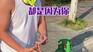 老板说不要暴露他的男模身份，不方便跑路