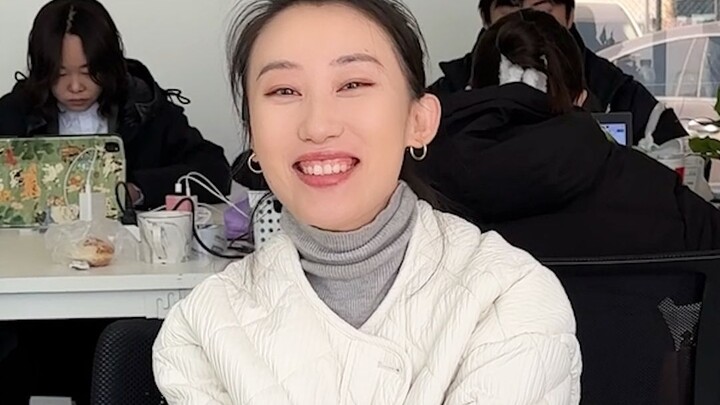 شياوشيوان، توقف عن سرقة الأشياء من الشركة!