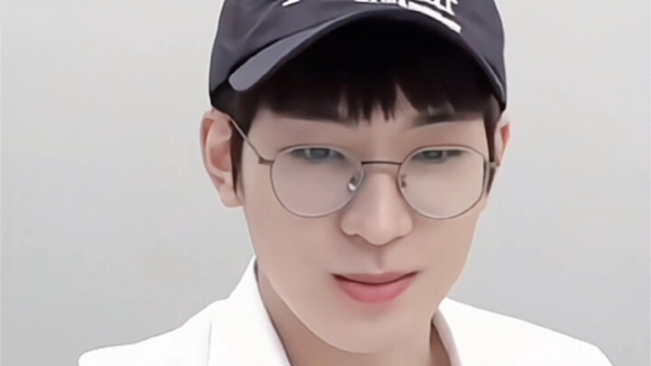 Yuanyuan: I’m so sad I didn’t get to see Xue’er. Quan Xue’er: Bro? Are you okay?