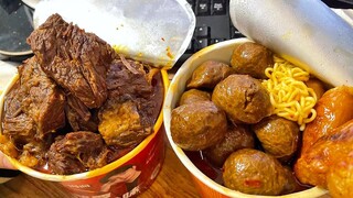 Braised beef noodles provided by the company