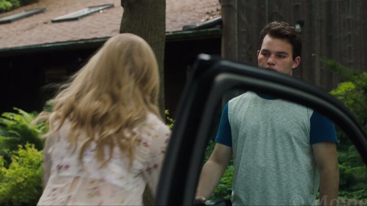 He Wakes Up in a Different Body Every 24 Hours and Tries to Date the Same Girl.f