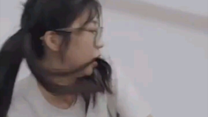 21.To return to the real world faster, she ignored her child and husband, yet they still adored her!