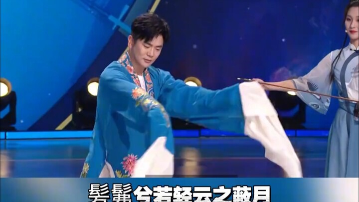 《甄嬛传》播出十几年后张晓龙再跳惊鸿舞，这状态谁能看出来已经快50岁了